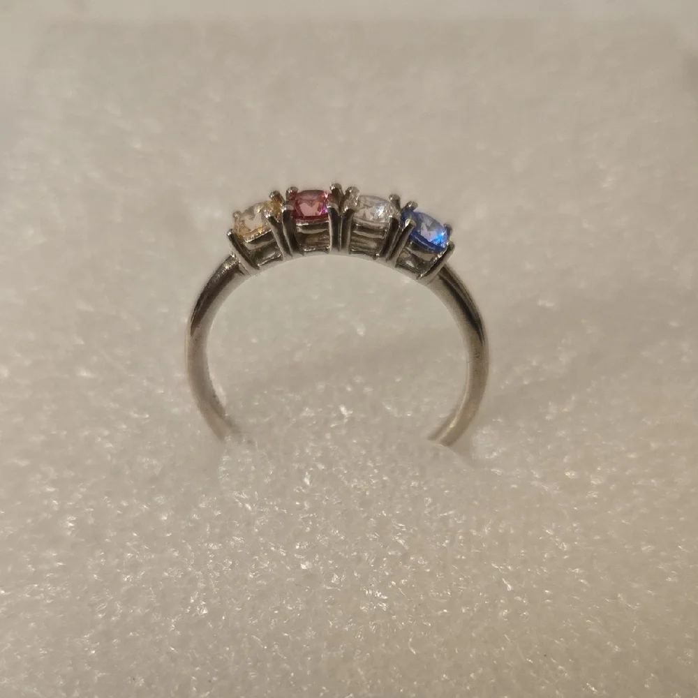 Elegant Lustro Stella Multi-Color Ring - Picture 4 of 5